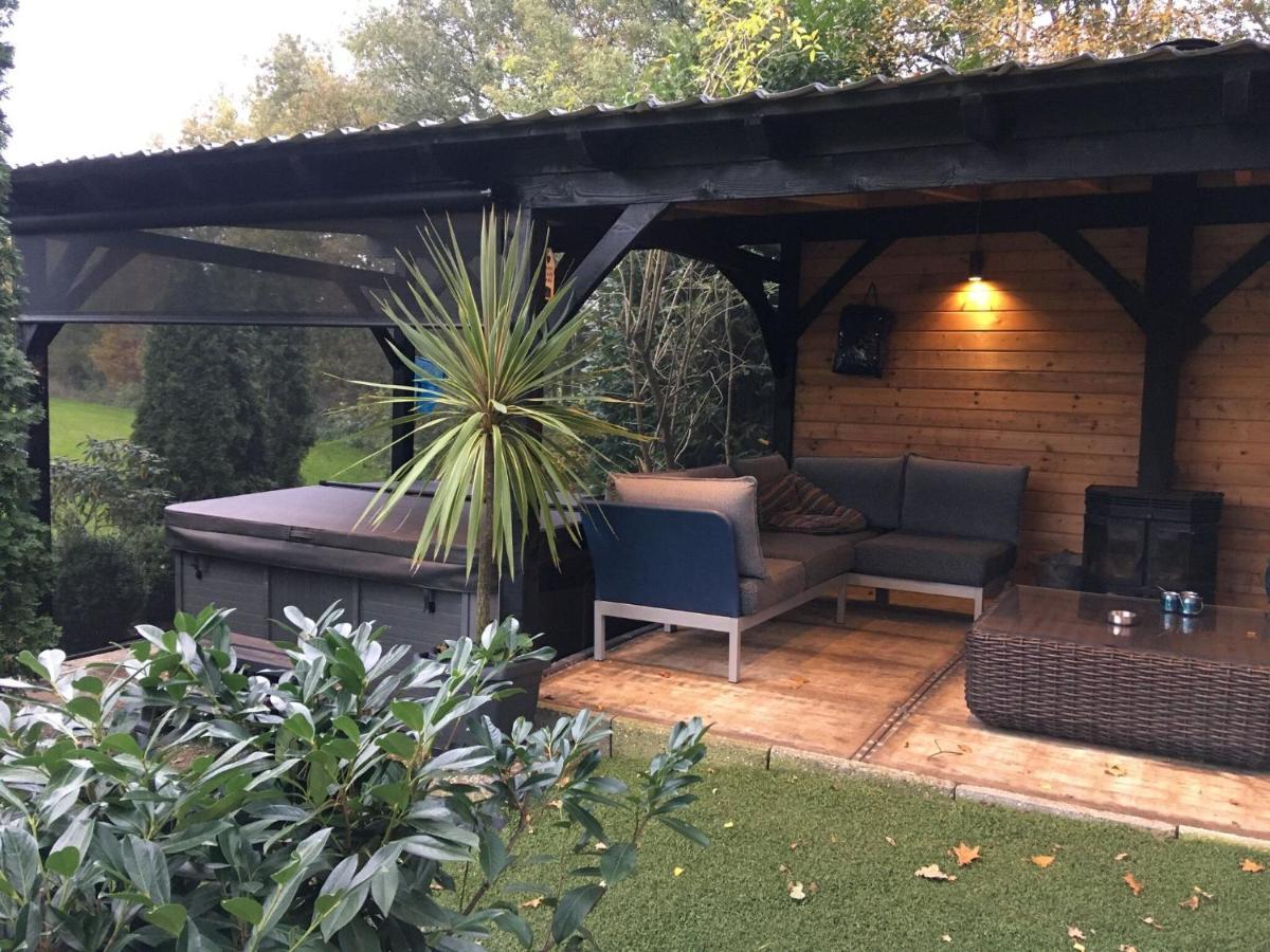 Holiday Home In Reutum Weerselo With Jacuzzi Beekdorp Dış mekan fotoğraf
